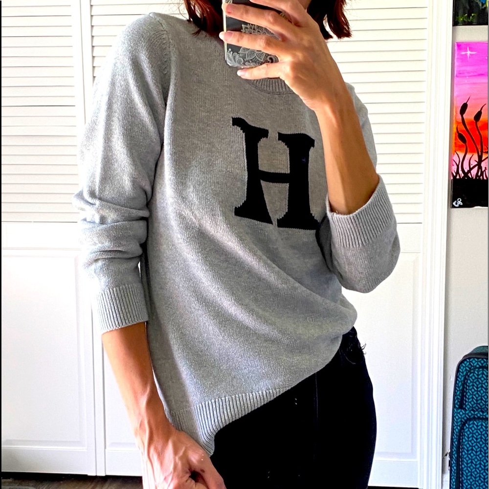 Tommy Hilfiger Gray Knit Sweater with Navy H